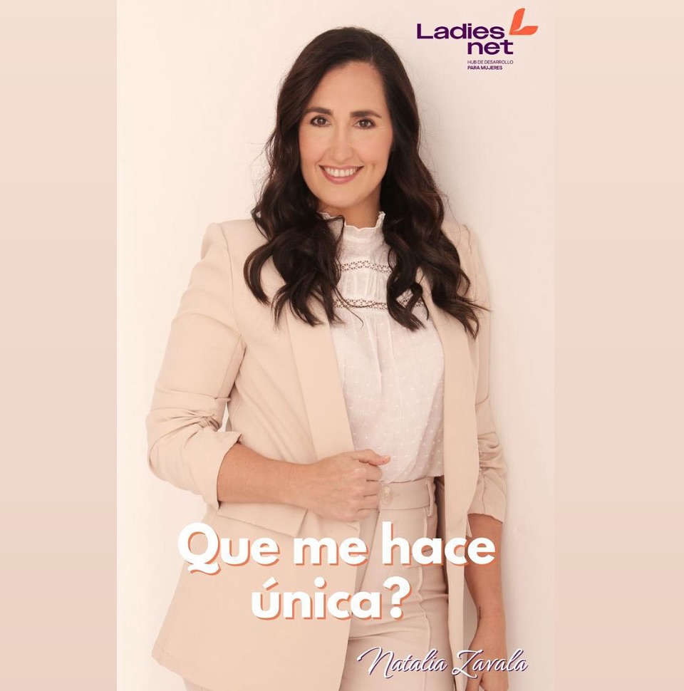 Retrato profesional de la Dra. Natalia Zavala